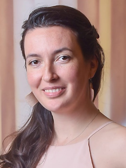 A.I. (Andreea) Sburlea, Dr